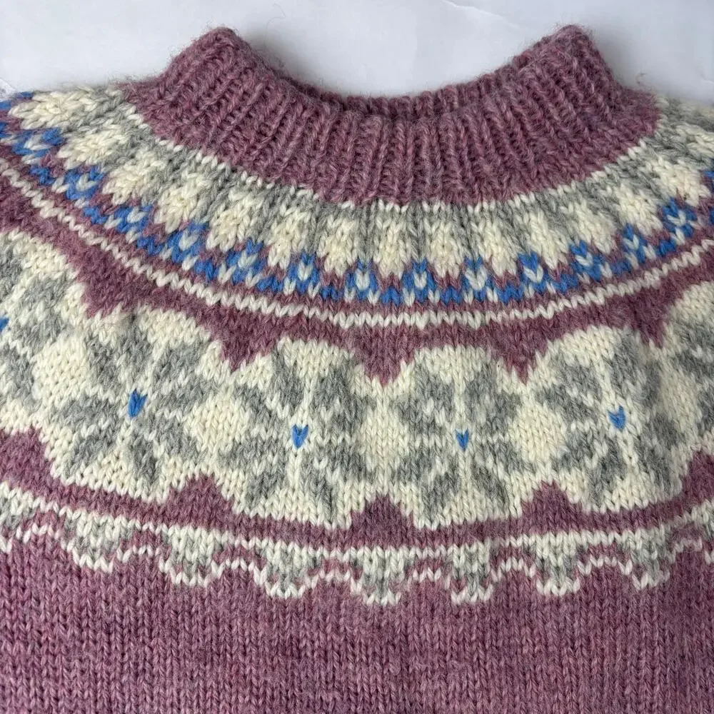Vintage Handknit Danish Wool Sweater M Fairisle Snowflake Cozycore Hygge DK Ski